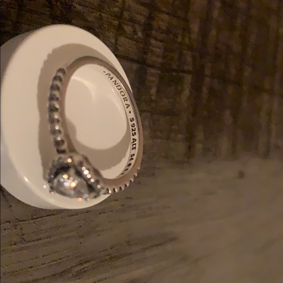Pandora sparkling elevated heart ring